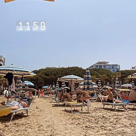 호텔 Ylberi 골렘
